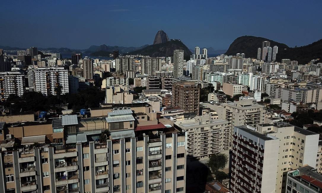Foto de prédios no Rio de Janeiro para a pauta: "[Coronavírus] Condomínios já registram aumento de inadimplência durante coronavírus" para o Blog da Estasa
